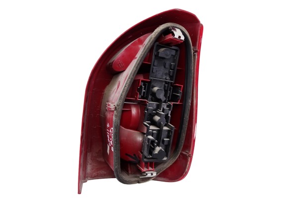 PILOTO TRASERO IZQUIERDO CITROEN XSARA PICASSO