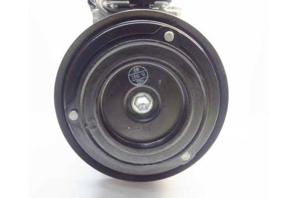 Air conditioning compressor DENSO DCP17012 Catalog number of substitutes ACAUTO AC 01DN105 ACAUTO AC 03XX06 ACAUTO AC 04DN01 ACA