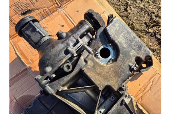 Cárter de aceite delantero del puente diferencial BMW X5 E53 3.0D 184