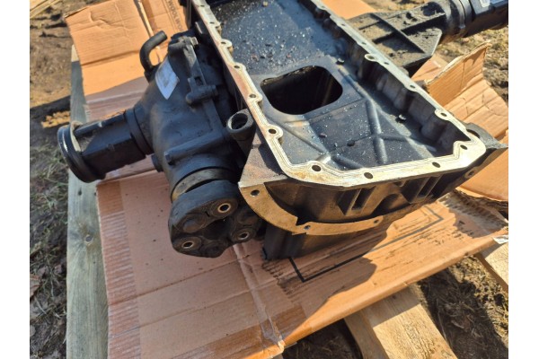 Cárter de aceite delantero del puente diferencial BMW X5 E53 3.0D 184