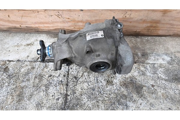 BMW 5 G30 G31 G38 8624221 Rear Differential Bridge 2 93 520d