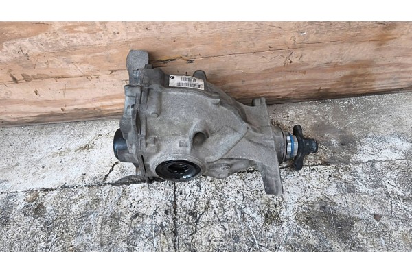 BMW 5 G30 G31 G38 8624221 Rear Differential Bridge 2 93 520d Part manufacturer BMW OE