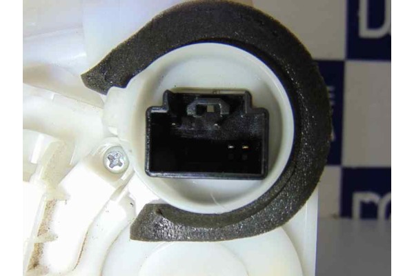 4 PIN CERRADURA PUERTA DELANTERA DERECHA MAZDA 3 BERLINA (BL) Active 2012 4 PIN 182746 MAZDA - 3