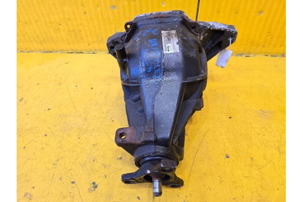 Mercedes Benz C W204 REAR DIFFERENT BRIDGE 3 27 2043502014 Part manufacturer Mercedes Benz OE