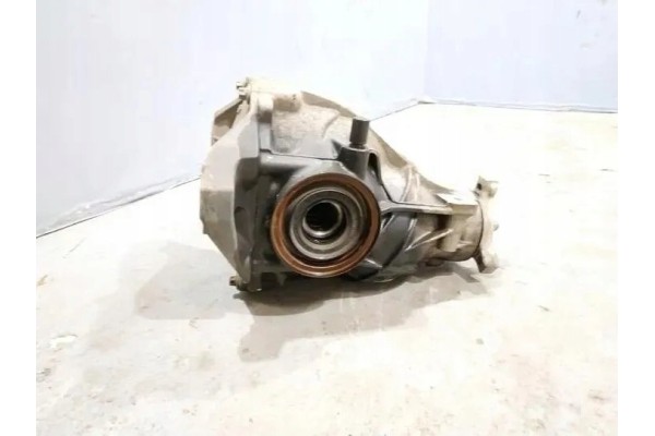 Rear reducer MERCEDES BENZ GLC C253 2133510008 2 14L diesel 150kW 2017 Catalog number of substitutes 2133507704