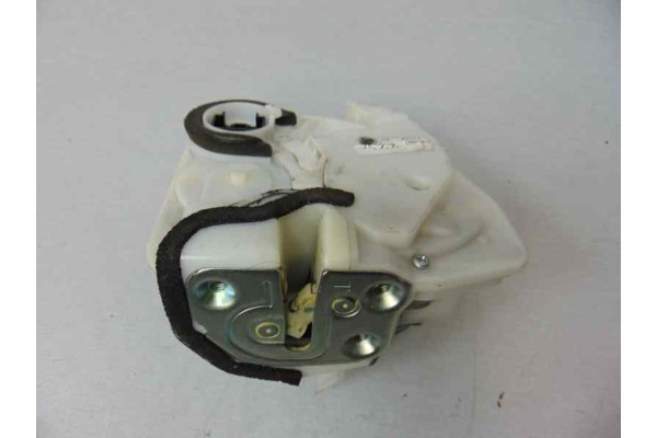 7 PIN CERRADURA PUERTA DELANTERA IZQUIERDA MAZDA 3 BERLINA (BL) Active 2012 7 PIN 182747 MAZDA - 1