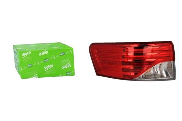 044911 REAR LAMP TOYOTA AVENSI S 02 09 10 18 LE LED Additional information bulbs included