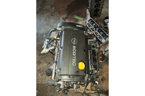 Complete engine Opel Astra H Zafira B Vectra C 1 8 Z18XER