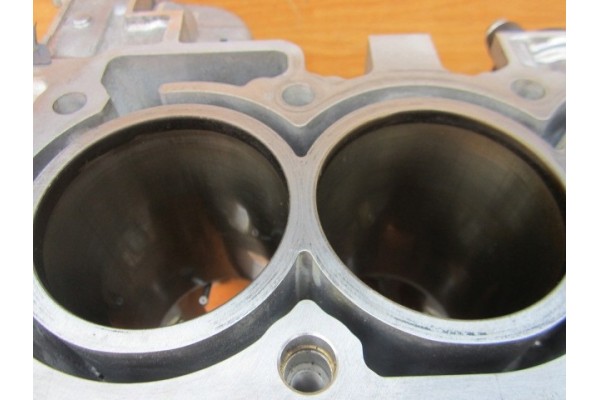 SUZUKI SVIFT VI SX4 VITARA 1 4 TB K14D BARE BLOCK 2 cylinder scratches Version European