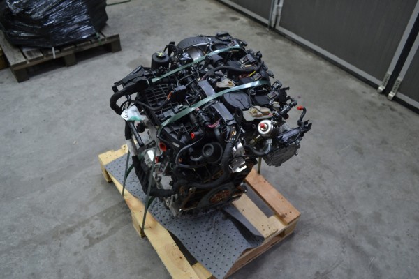 AUDI A4 A5 Q5 2 0 TFSI CYR COMPLETE MOTOR CYM 35tys km 2016r Part manufacturer Audi OE