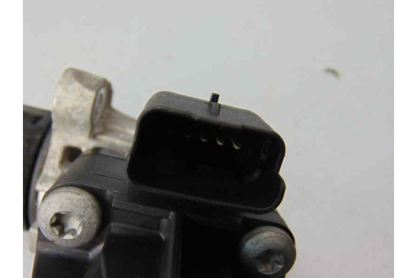 FM5Q-9D475-AA02  VALVULA EGR FORD FOCUS BERLINA (CEW) Trend FM5Q-9D475-AA02 184336 FORD - 1