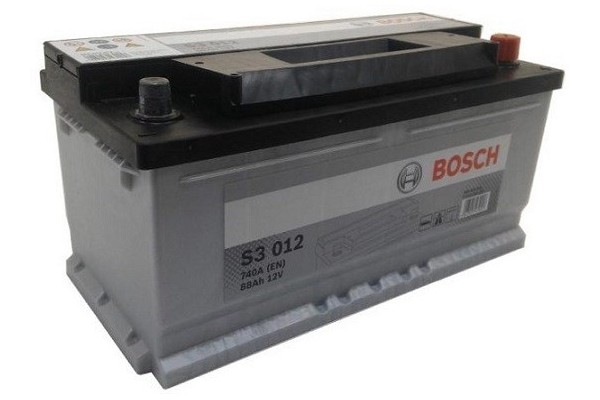 Starting battery BOSCH Quality of parts according to GVO Q original with factory logo OEM OES