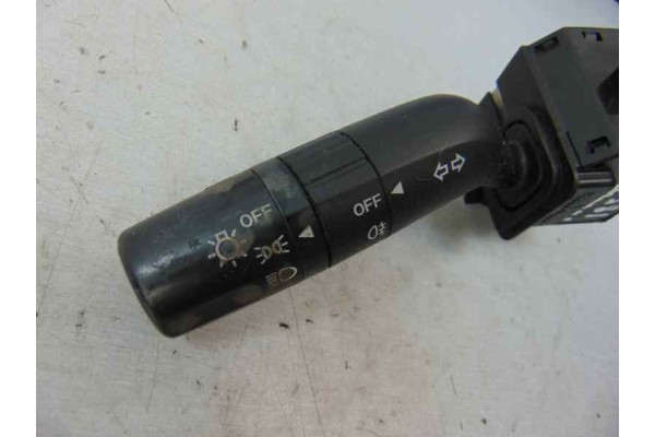  MANDO LUCES MAZDA 3 BERLINA (BL) Active 2010 185954 MAZDA - 2