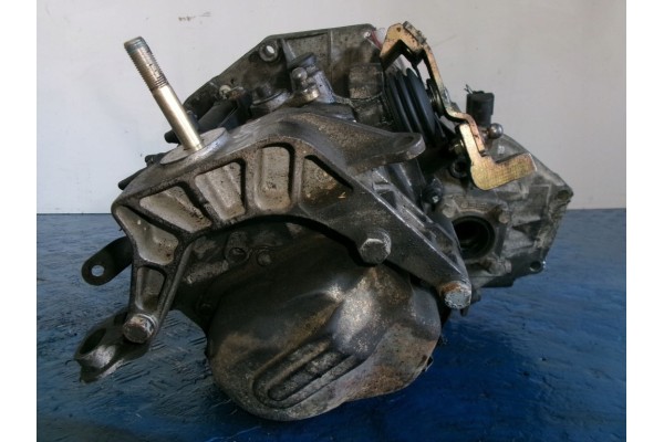 FIAT PUNTO 2 II 1 2 16V MANUAL TRANSMISSION 46524935 Transmission type manual