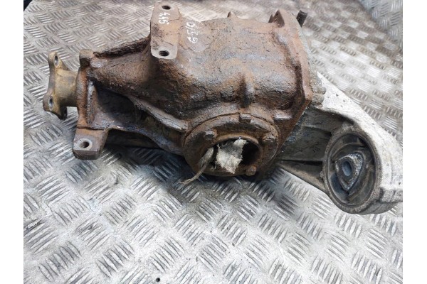DIFFERENTIAL BRIDGE BMW E30 318i M40 4 45 BMW E36 COMPACT BMW E34 Part manufacturer BMW OE