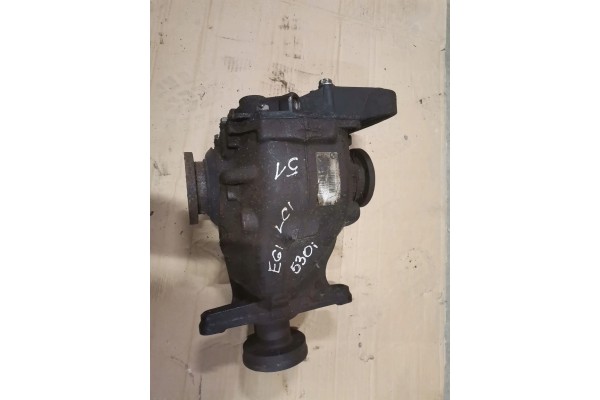 Rear reducer BMW 5 Touring E61 7560604 3 0L gasoline 200kW 2009