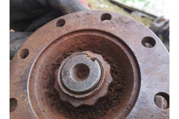 REAR DRIVE BRIDGE DIFFERENTIAL MERCEDES VARIO 40 11 Installation side multipurpose