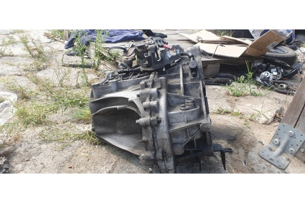GEARBOX 1 7 CRDI KIA SPORTAGE III WDJ6K Car type passenger cars