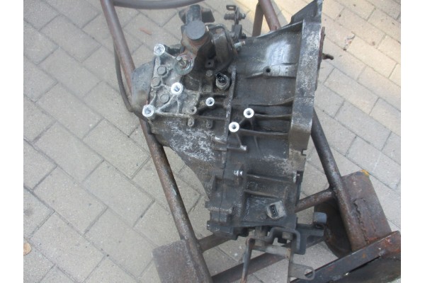 GEARBOX KIA CEED I SOUL I 1 6 T9W5