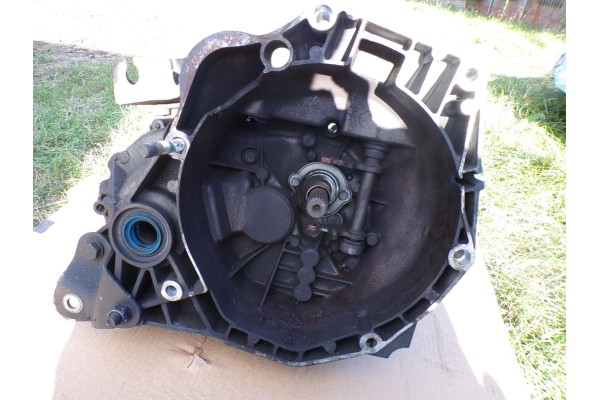 GEARBOX FIAT GRANDE PUNTO 1 3 MULTIJET Catalog number of the part grande punto skrzynia 1 3 multijet