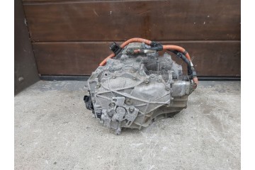 Toyota Auris II 1 8 hybrid gearbox Catalog number of the part AURIS II SKRZYNIA 1 8 HYBRYDA