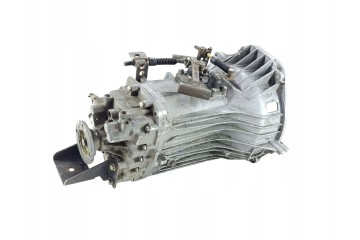 MANUAL GEARBOX 5 GEARS IVECO DAILY III 2 3 HPI 8868913 Car type passenger cars