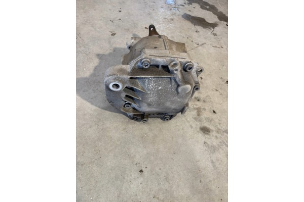 BMW 5 G31 540d LCI differential bridge 9454755 Version European