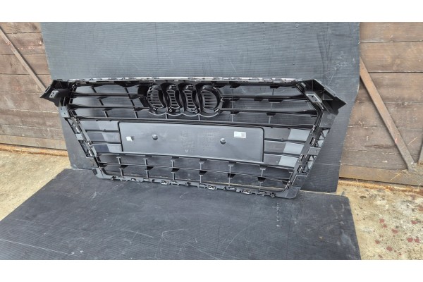 Rejilla Radiador Dummy Audi A4 B9 8W0 2015-2019 OE 8W0853651 Nueva