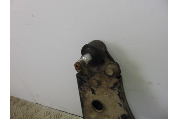  BRAZO SUSPENSION INFERIOR DELANTERO IZQUIERDO MERCEDES-BENZ CLASE A (BM 169) A 200 Turbo (169.034) 2006 189154 MERCEDES-BENZ - 