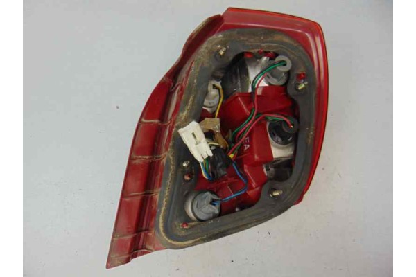  PILOTO TRASERO IZQUIERDO DAEWOO NUBIRA BERLINA SE 2004 186808 DAEWOO - 2