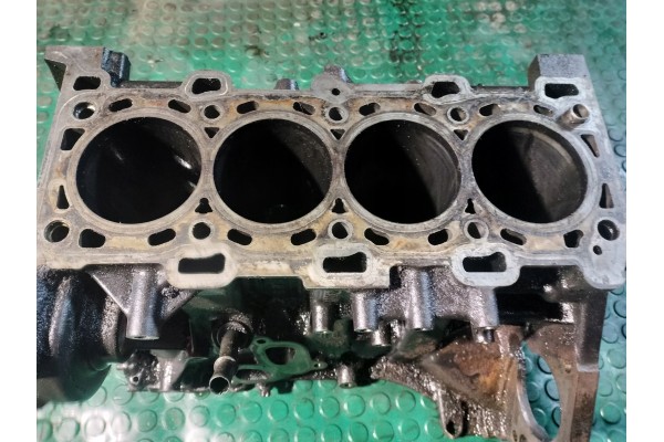 renault lagoon III hit II2 0 dci 150 km block engine m9ra802 Part manufacturer Renault OE