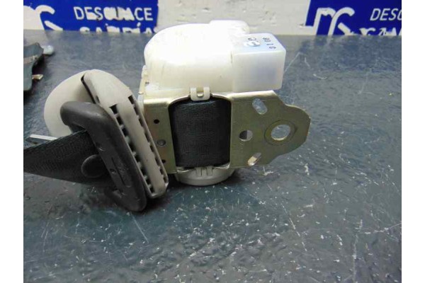 3 FILA CINTURON SEGURIDAD TRASERO IZQUIERDO TOYOTA COROLLA VERSO (R1)