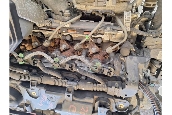 Motor PEUGEOT 2008 1.6 8V HDI 9H05 10JBF Euro 5 (2012-2016)