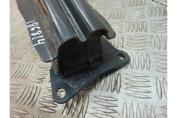 REFUERZO PARAGOLPES TRASERO VOLKSWAGEN SCIROCCO (137)