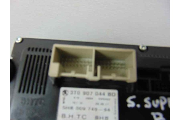 3T0907044BD MANDO CLIMATIZADOR SKODA SUPERB COMBI (3T5) Elegance 2011 3T0907044BD 182138 SKODA - 2