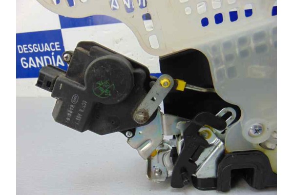 5 PIN CERRADURA PUERTA TRASERA DERECHA HYUNDAI TUCSON (JM) 2,0 CRDi VGT Comfort Full 4X4 2007 5 PIN 184321 HYUNDAI - 3