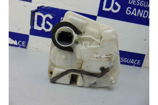 4 PIN CERRADURA PUERTA TRASERA IZQUIERDA MAZDA 3 BERLINA (BL) Active 2012 4 PIN 182749 MAZDA - 1