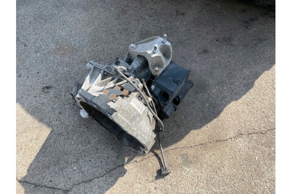 FORD FIESTA MK7 1 25 GEARBOX 8A6R 7002 JF