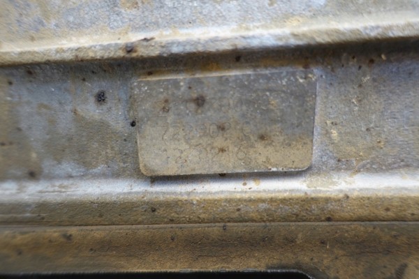 Mercedes w211 3 2cdi V6 chest 722902 2112700302 v6 w209 clk 2112703102 Catalog number of the part 2112700302 1