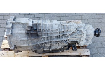 PORSCHE PANAMERA 4S 970 09 13 4 8 V8 AUTOMATIC TRANSMISSION PDK 97030001136 Engine type gasoline