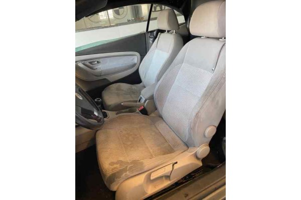 VOLKSWAGEN EOS (1F7)(2006) 2.0 TDI Individual