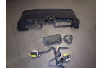 TOYOTA AURIS I 06 09 cockpit board cushions belts set version eu USED