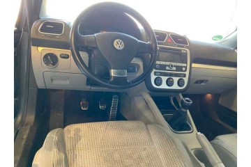 VOLKSWAGEN EOS (1F7)(2006) 2.0 TDI Individual