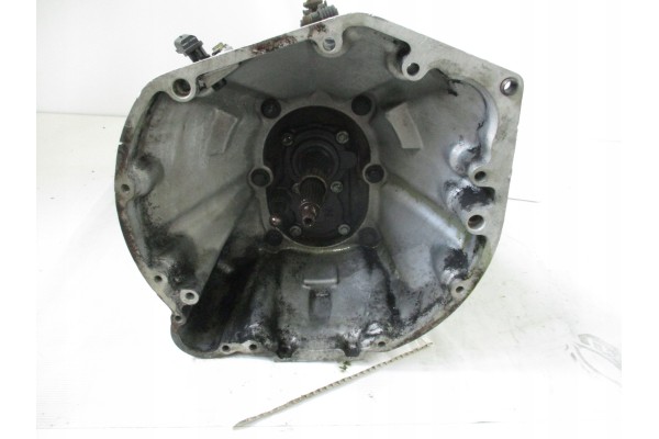 Rover SD1 2 6 V8 Manual gearbox Catalog number of the part TRE 100690 G 220 TF 6816 FTC 4047 SG3 GER3689 38A 08549321