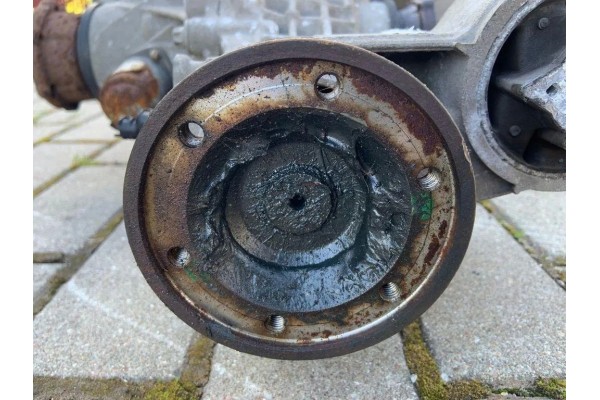 Rear reducer AUDI Q5 8R 299SNJ00170 2 0L gasoline 2019 Catalog number of substitutes 0B0500043F