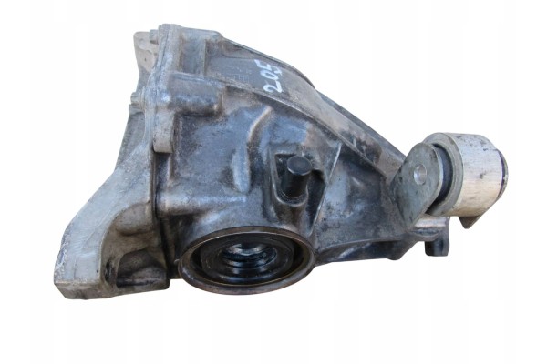 Mercedes Benz C W205 2014 Rear bridge DIFFERENTIAL 2 647 Catalog number of the part A2053508104