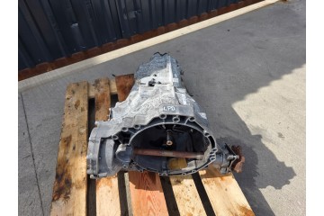 MANUAL TRANSMISSION QUATTRO AUDI A4 B8 A5 8T 2 7 3 0 TDI LPD ORIGINAL Catalog number of the part SKRZYNIA BIEGOW MANUAL QUATTRO 
