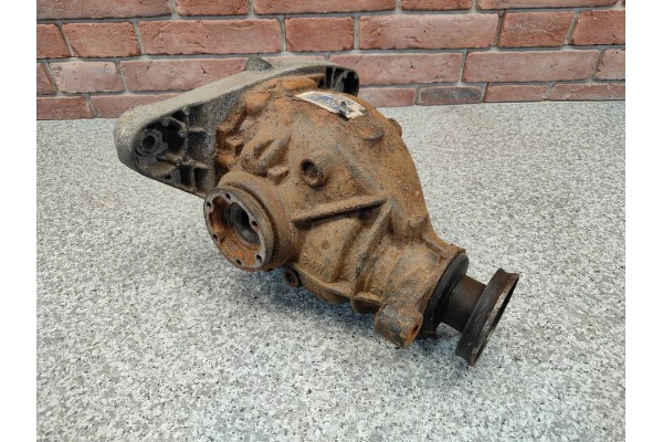BMW E39 BRIDGE DIFFERENTIAL REAR 3 46 7523400 1428615