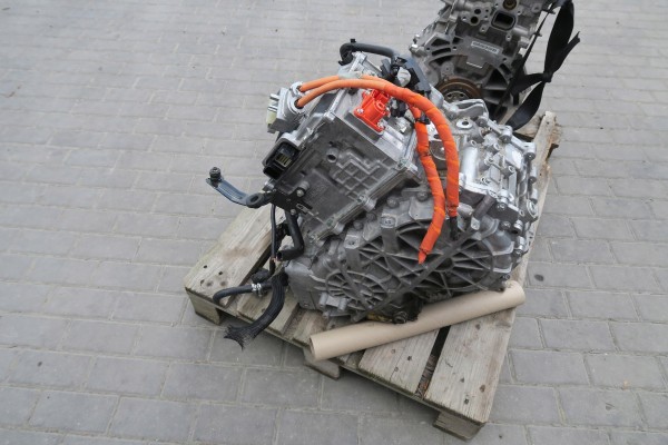 FORD KUGA MK3 2 5 HYBRID FHEV GEARBOX Catalog number of the part LX68 7000 AB RoBSoN