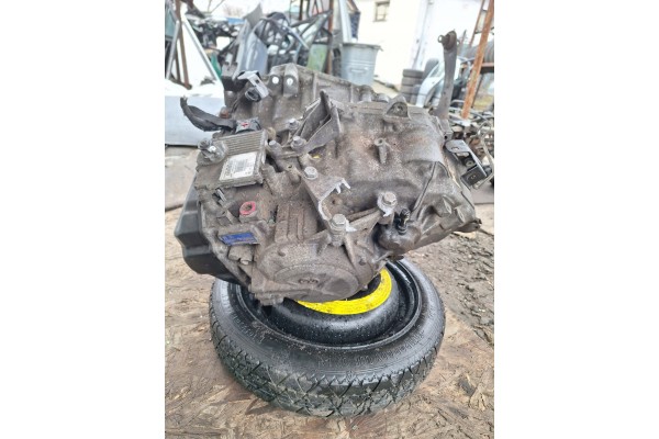 PEUGEOT 5008 GEARBOX 20GY03 Car type passenger cars
